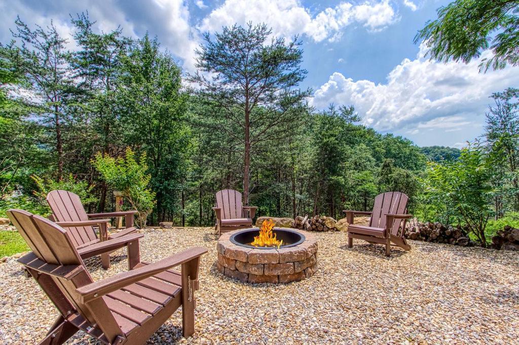 Tranquility Hollow, Indoor Pool, Game Room, 1089 Free Tickets Each Paid Day, Dollywood And More! Sevierville Kültér fotó